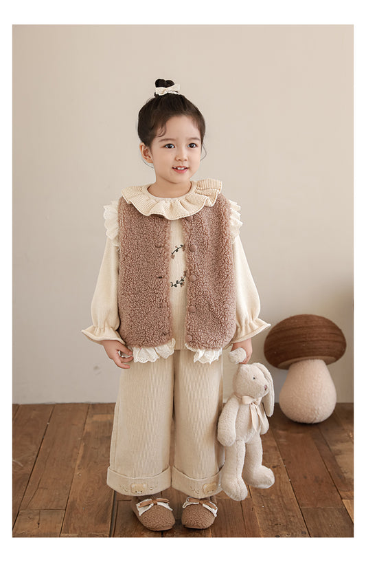 Girls Lace Trim Faux Shearling Teddy Vest, Latte