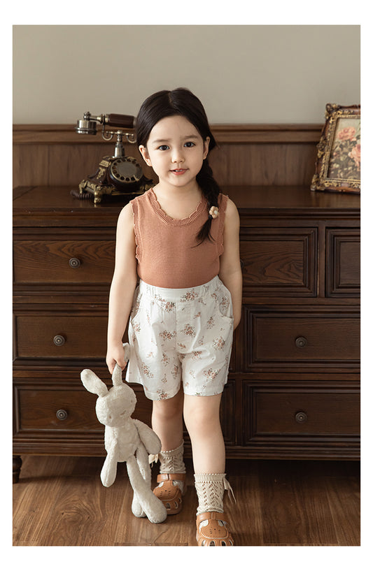 Girls LIghtweight White Cotton Shorts, Vintage Floral