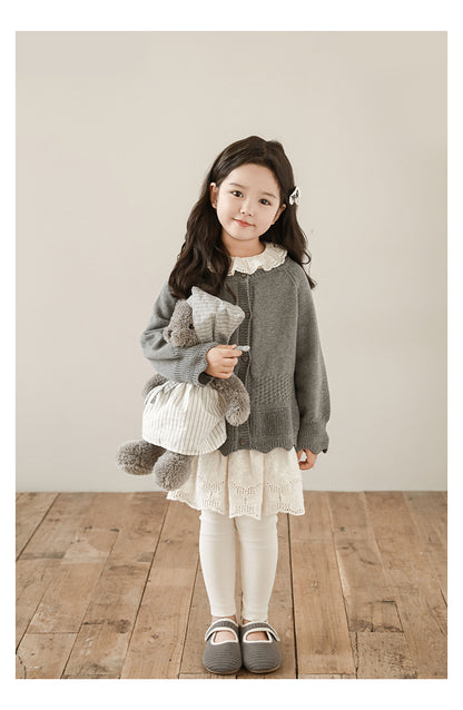 Girls Scalloped Textured Knit Cardigan, Medium Grey